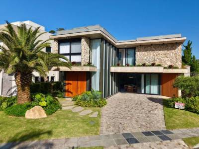 Casa em Condomínio 4 dormitórios para venda, Atlântida em Xangri-lá | Ref.: 3796