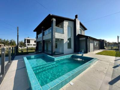 Casa 3 dormitórios para temporada, Zona Norte em Capão da Canoa | Ref.: 3857